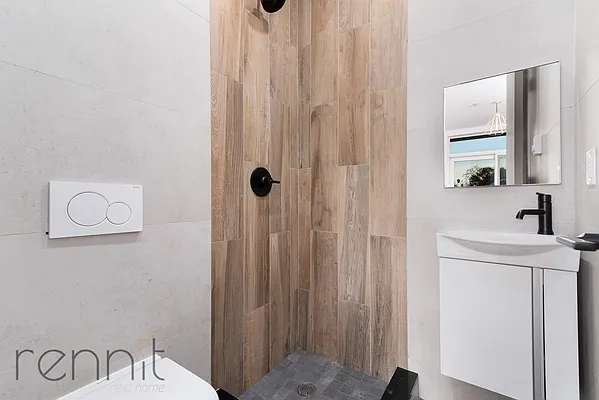 Rented by Rennit Inc. | media 12