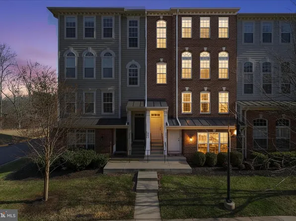 6066 Aster Haven Cir, Haymarket, VA 20169