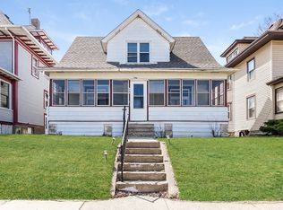 956 Iglehart Ave, Saint Paul, MN 55104