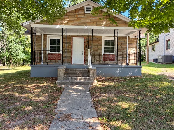 130 Nannie G Edwards Dr, Danville, VA 24540