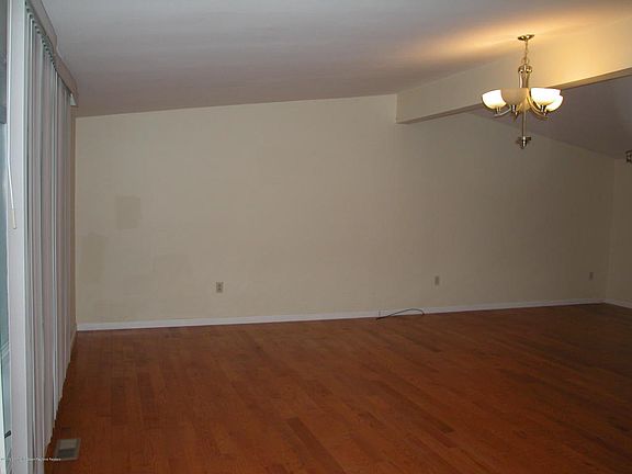 3rd image of 1317 Birmingham Ave