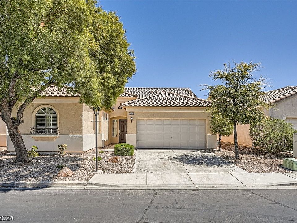 1st image of 10558 Santerno St