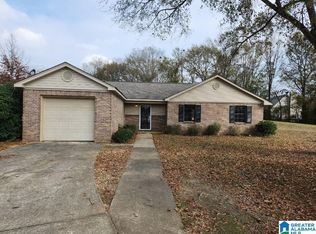 100 Winterhaven Dr, Alabaster, AL 35007