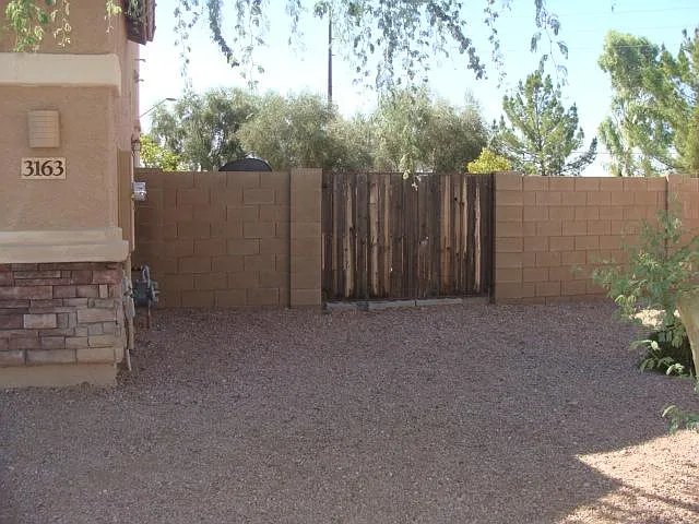 RV Gate