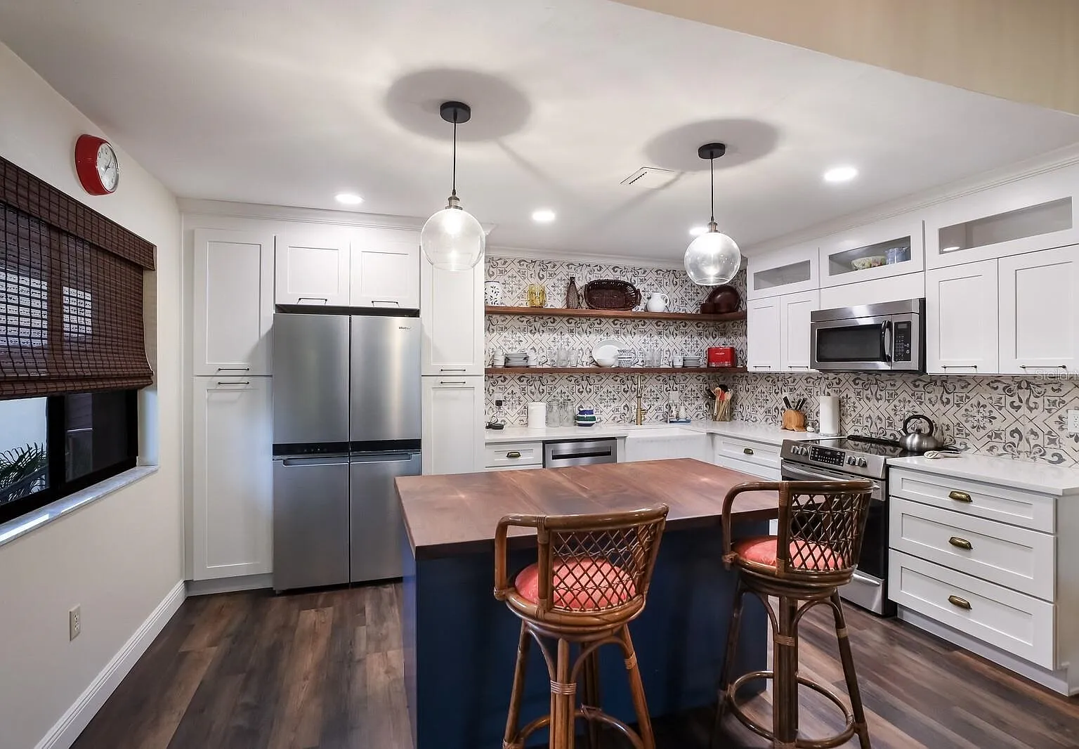 2 bed, 1280 sqft, $3,000 — Photo 2