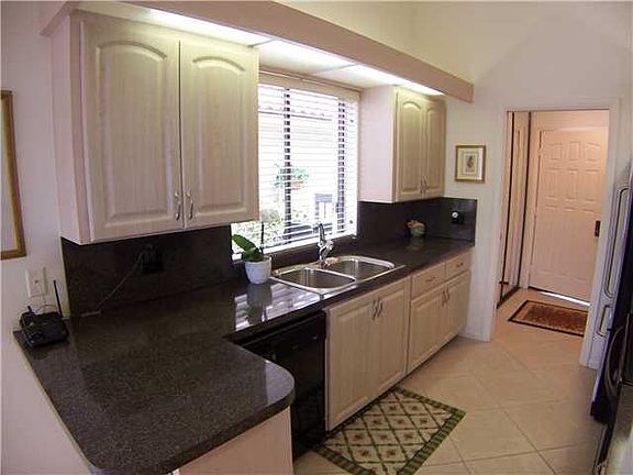5th image of 2905 Eagle Ln