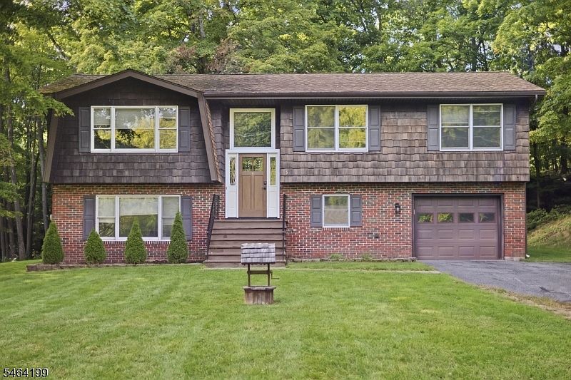 1st image of 52 Lounsberry Hollow Rd