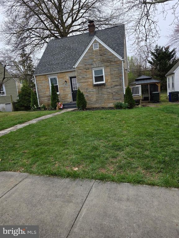 909 Beechwood Dr, Hagerstown, MD
