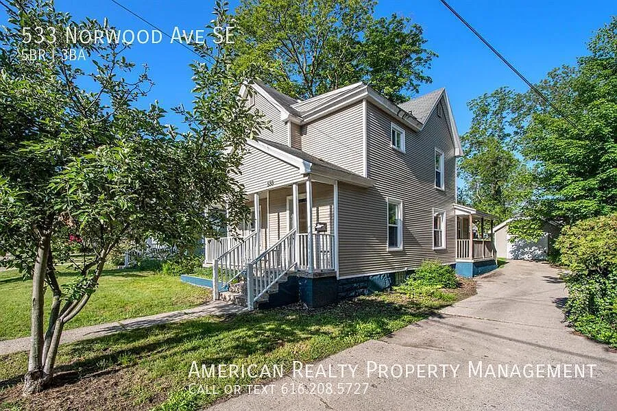 533 Norwood Ave SE