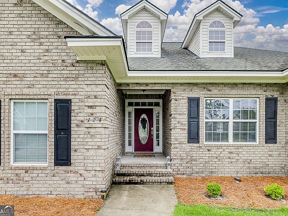 4th image of 124 Tolliver Ln