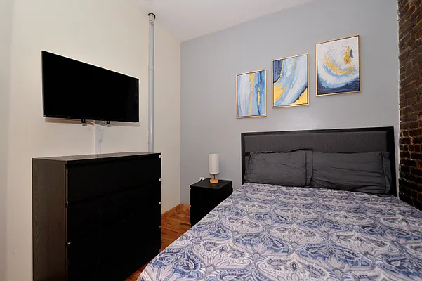 Rented by Corcoran | media 20