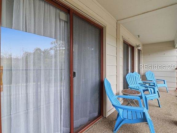 3rd image of 40 Folly Field Rd Unit 138