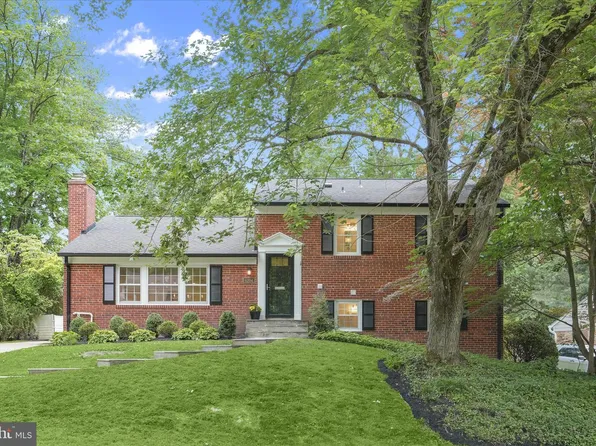 6204 Redwing Ct, Bethesda, MD 20817