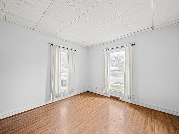 5th image of 307 W Beardsley Ave