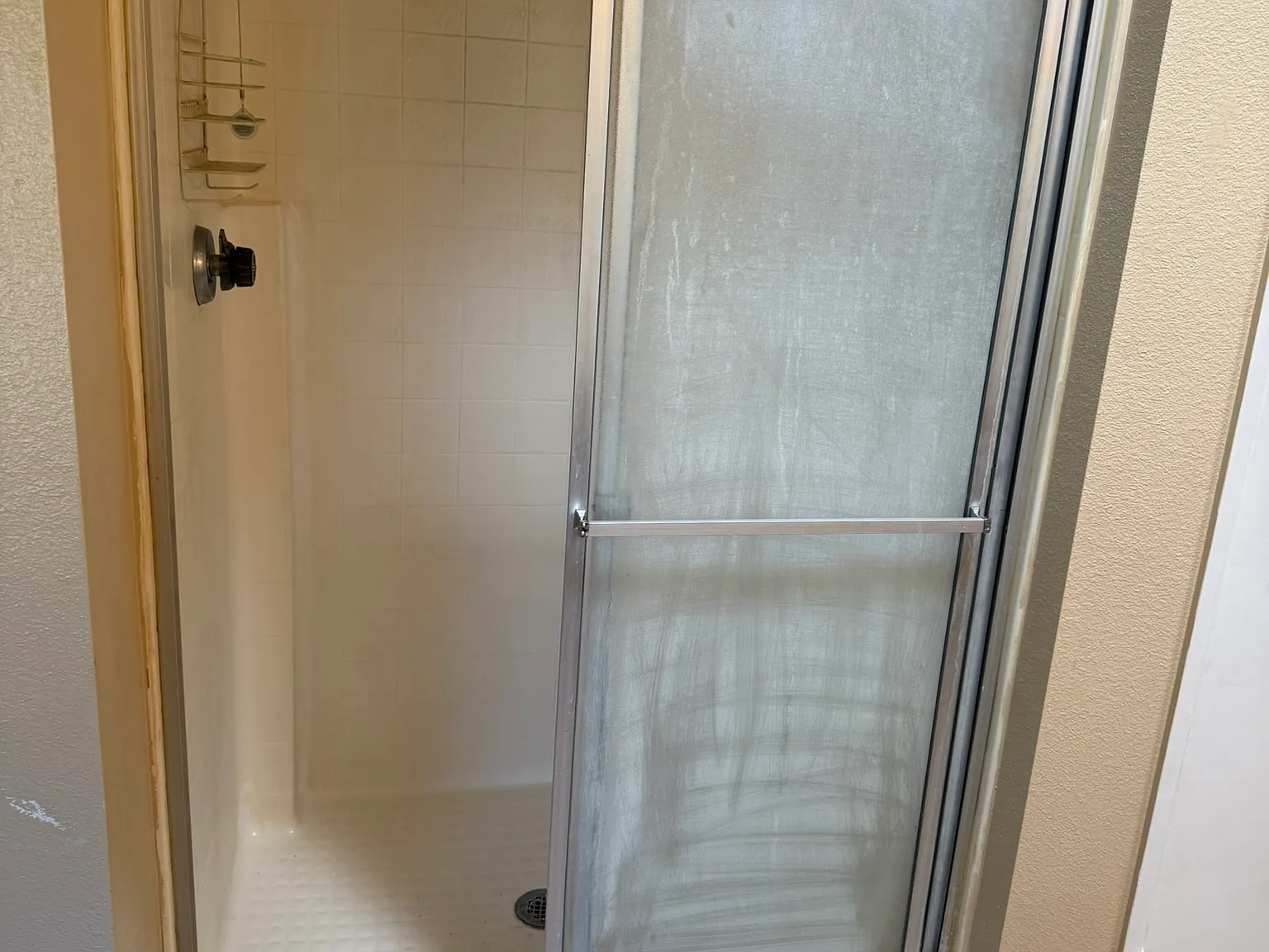 5 bed, 2253 sqft, $3,400 — Photo 3