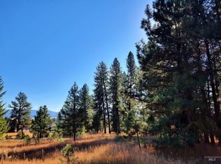 200 S Cabarton Rd, Cascade, ID 83611