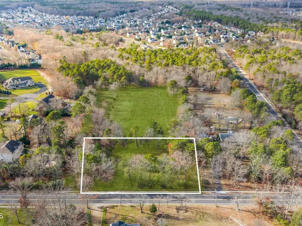 457 Newtons Corner Road, Howell, NJ 07731