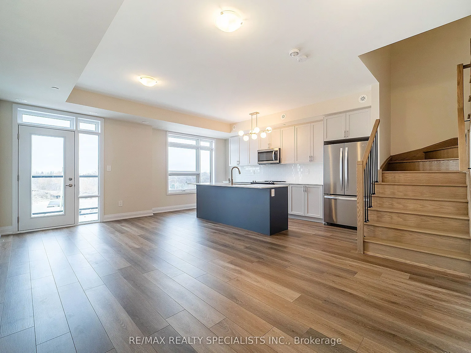 2 bed, $2,800 — Photo 3