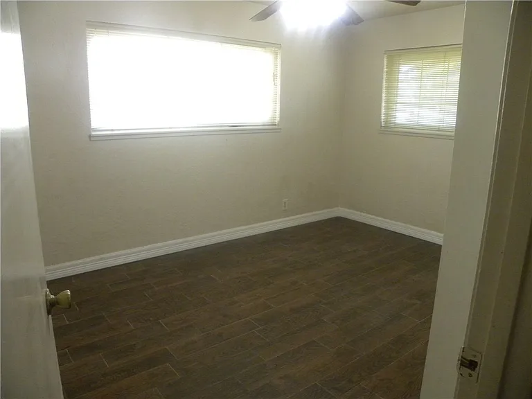 4618 Wooldridge Rd — Photo 13