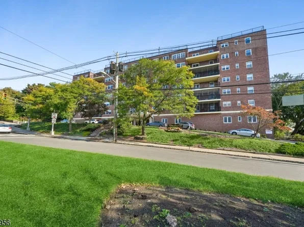 415 Claremont Ave #1G, Montclair Twp., NJ 07042