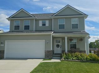683 Goldfinch Ln, Milan, MI 48160