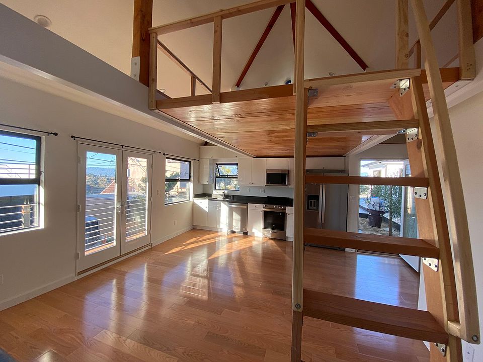 1st image of 2116 Kew Dr
