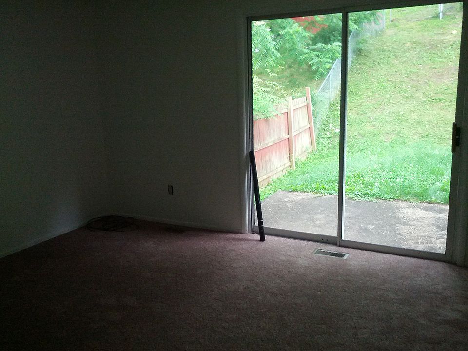 2nd image of 855 Blackberry St