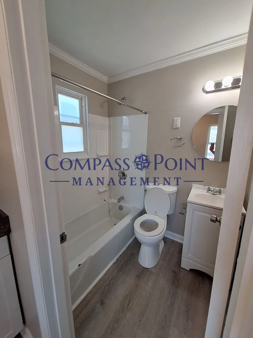 838 Bryan Ave — Photo 4