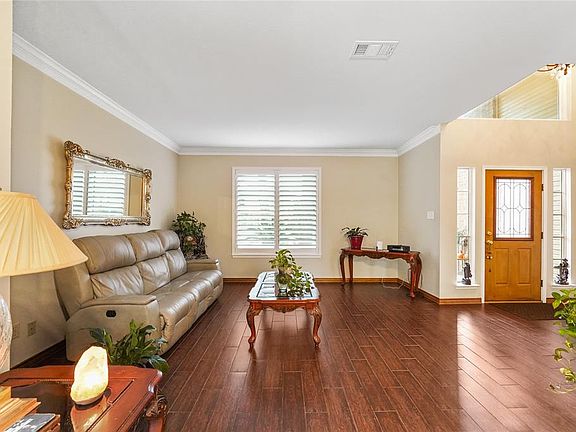 4th image of 4706 Natural Bridge Dr