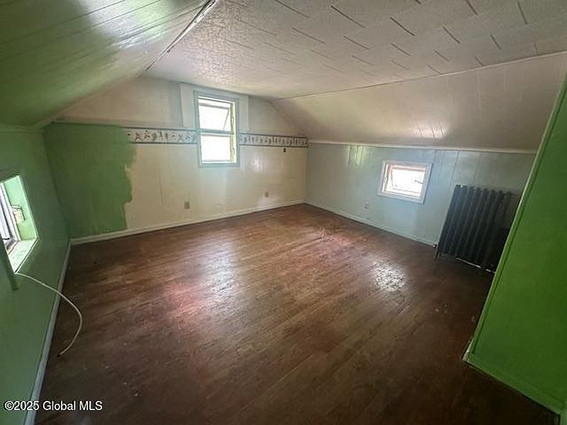 4th image of 3141 Broad Street