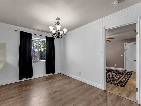 5th image of 2711 Marilyn Ave