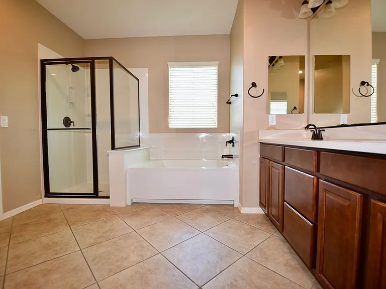 3682 E Angstead Ct — Photo 10