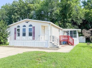 252 N Pond Dr, Mount Laurel, NJ 08054