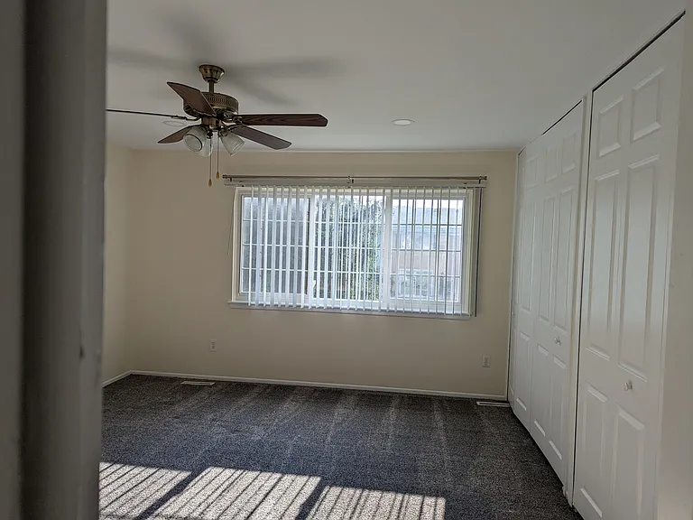 32210 W Twelve Mile Rd #2 — Photo 11