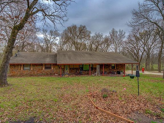 3rd image of 12272 E Oak Dr