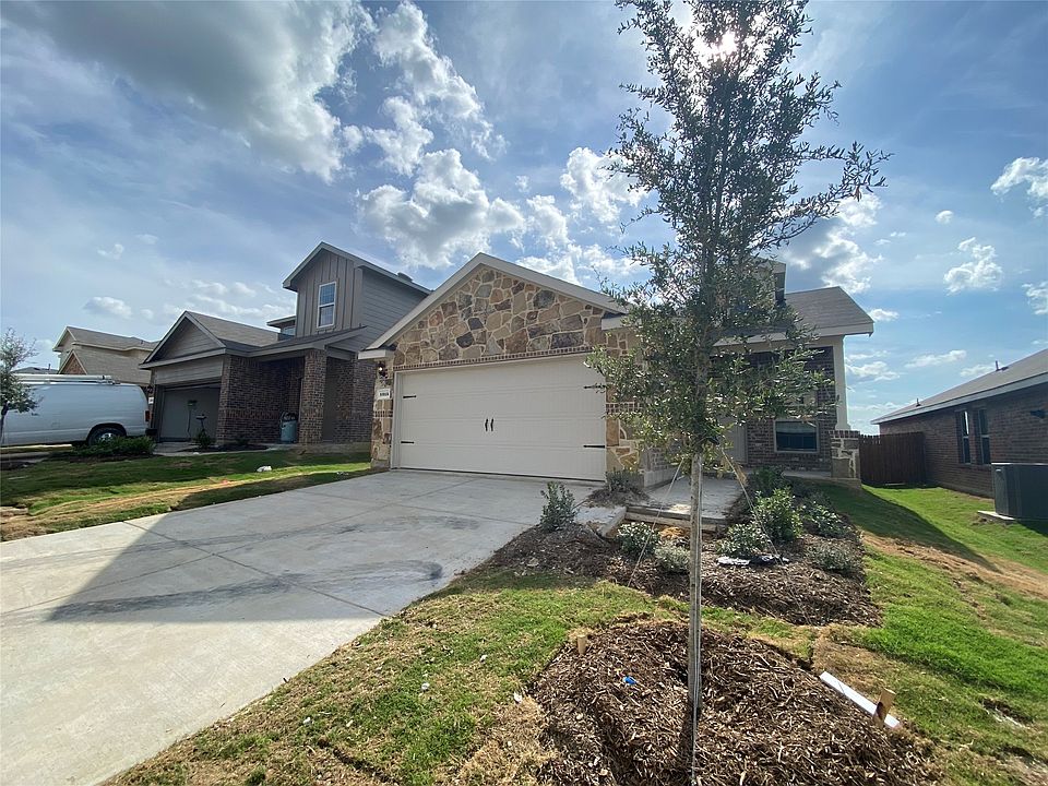1st image of 1315 Draper Ln