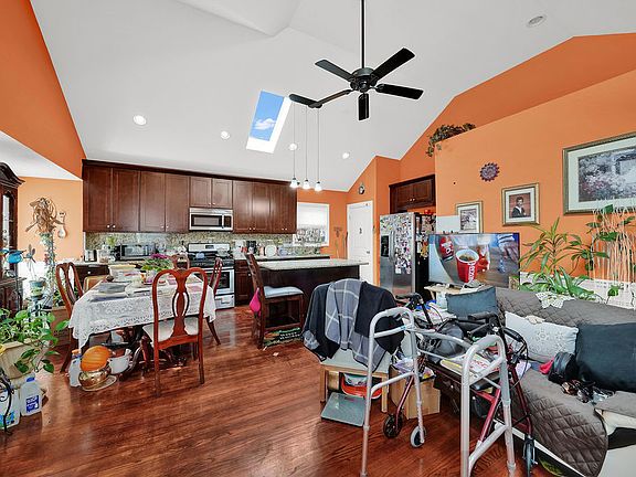 4th image of 6228 S Menard Ave