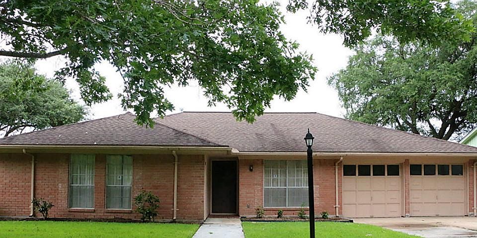 1st image of 918 Circle Bend Dr