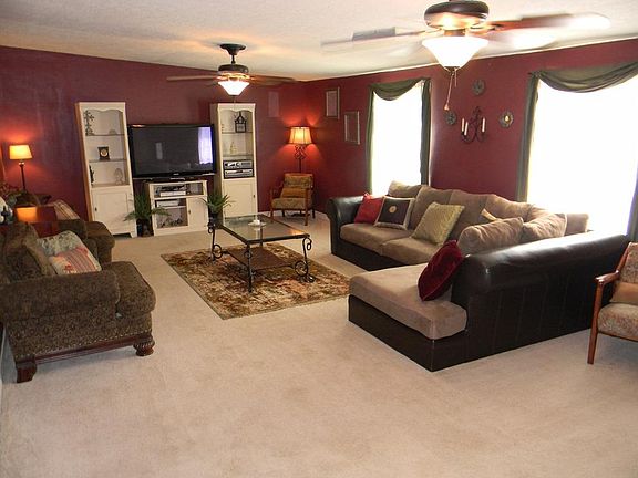 5th image of 2601 S Crockett Dr