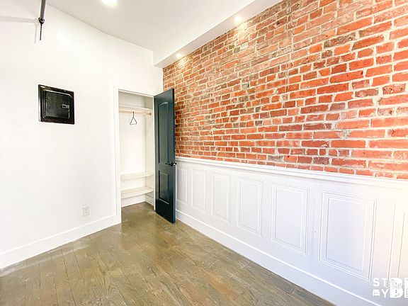 5th image of 509 Van Buren St #3RR