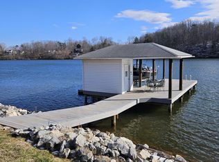 1005 Hannabass Dr, Goodview, VA 24095