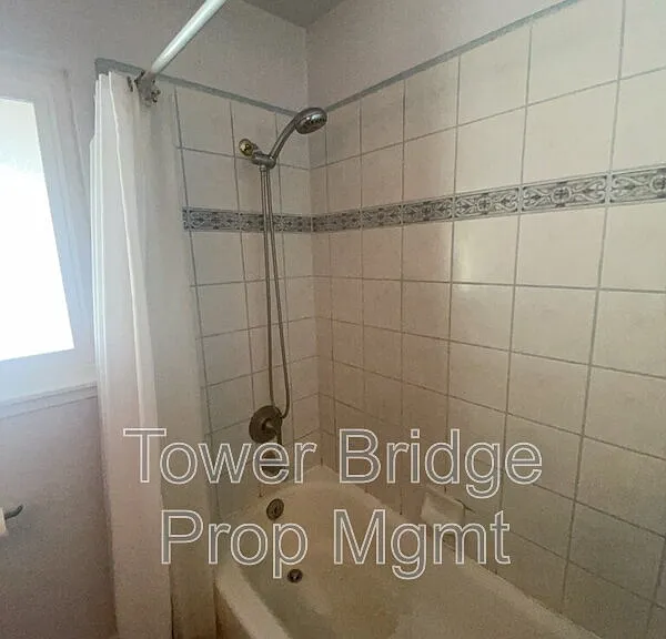 3751 El Ricon Way — Photo 12