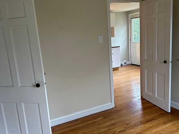 5th image of 23 Preston Dr #23