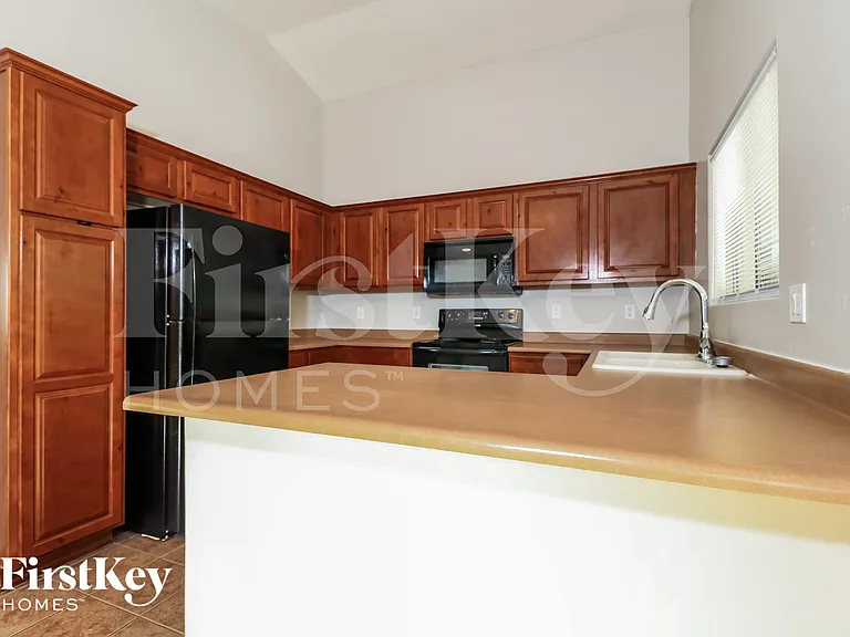 25757 W Saint Kateri Dr — Photo 7