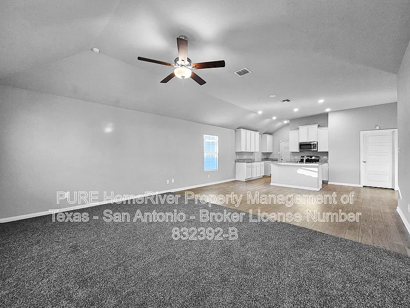 4 bed, 2.0 bath, 1683 sqft, $1,645 — Photo 2