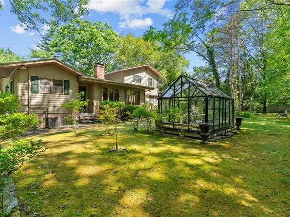 310 Twin River Rd, Lincoln, RI 02865