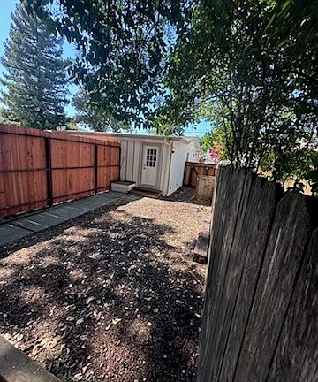 4th image of 394 El Dorado Dr #A