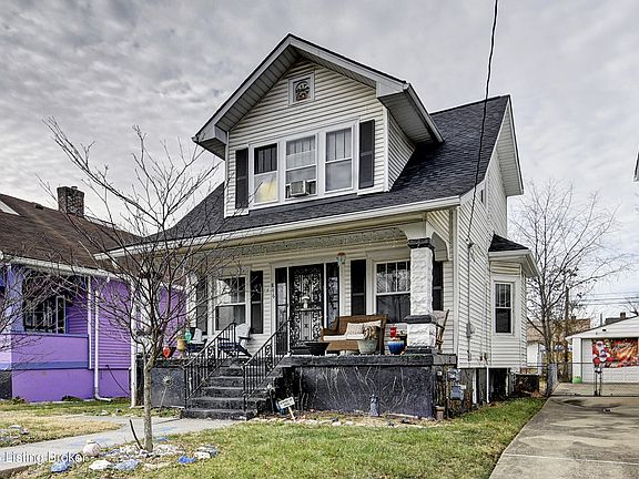 3rd image of 816 Dearborn Ave