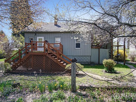 4th image of 706 W Loomis St #1