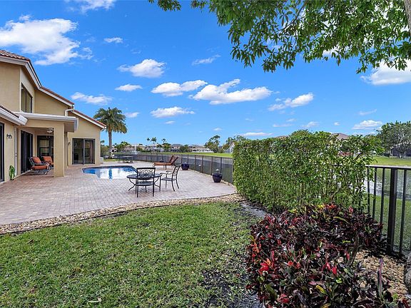 4th image of 22280 Tupelo Place